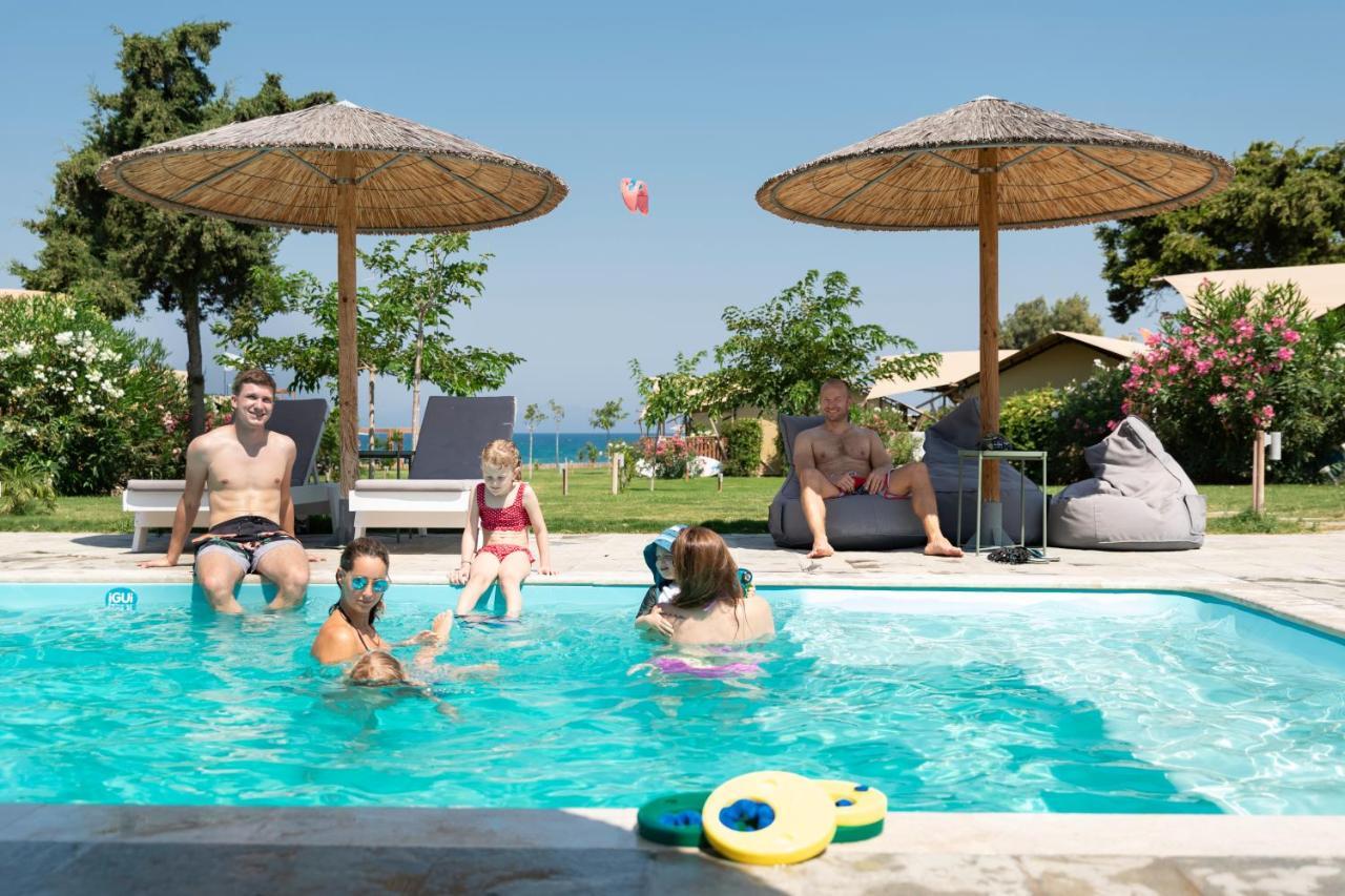 Logos Beach Village เธโอโลกอส ภายนอก รูปภาพ